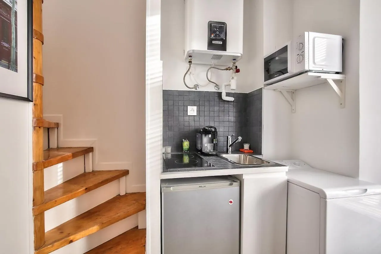 Charming Duplex In The Heart Of Παρίσι