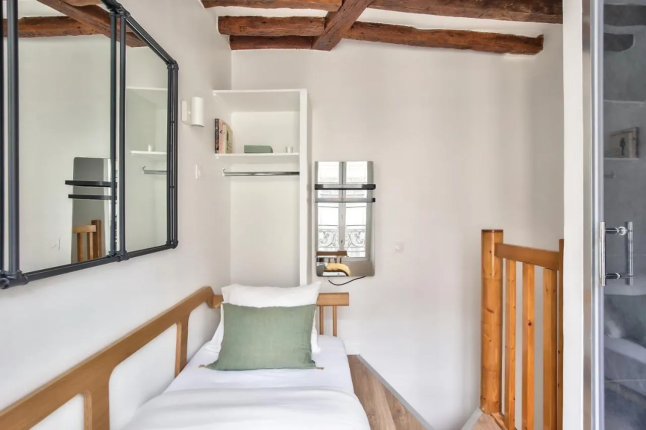 Charming Duplex In The Heart Of * Paris